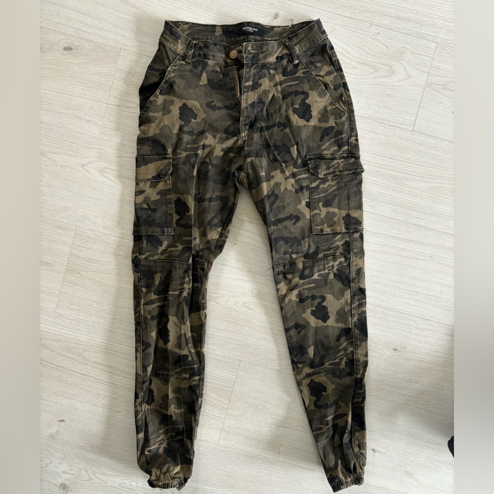 Camo pants